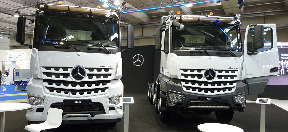 Lo Stand Mercedes Benz Al Transpotec Logitec Mezzi Commerciali