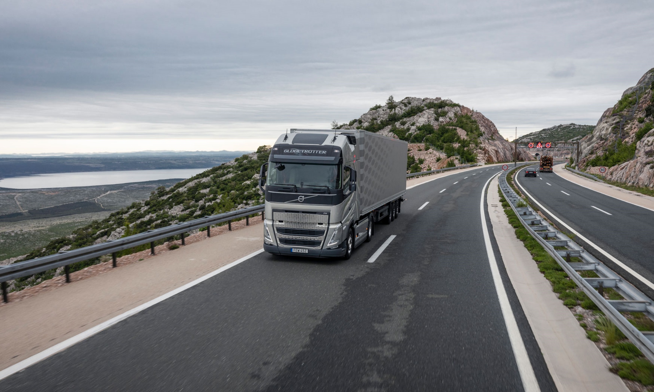 Фура железноводск. Volvo FH 2021. Volvo Trucks – FH 2021. Volvo FH 2022. Volvo Truck 2022.