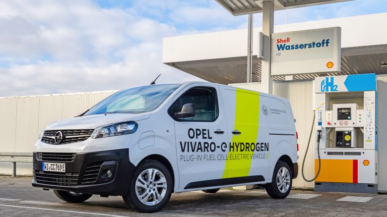 Opel Vivaro-e Hydrogen rifornimento idrogeno