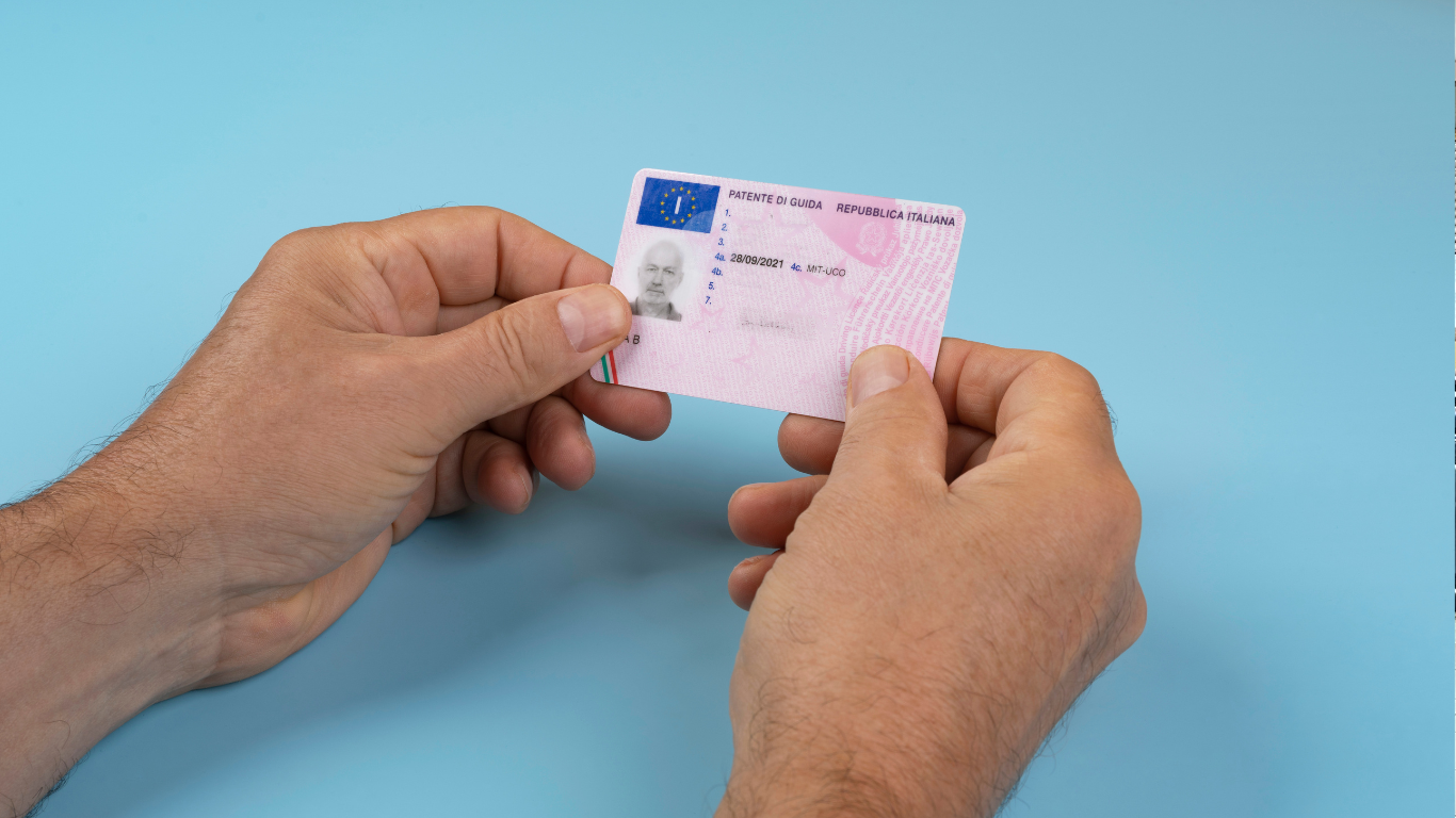 Bonus patente 2025, a chi spetta e come richiederlo - Mezzi Commerciali