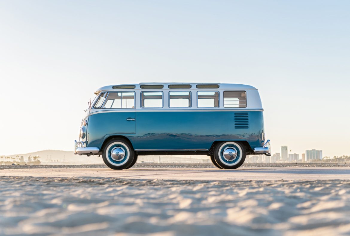1964 Volkswagen Type 2 Deluxe Samba Microbus