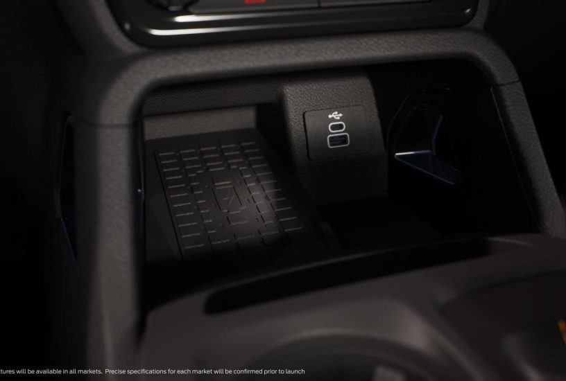 2022-ford-ranger-wildtrak--caricatore-wireless