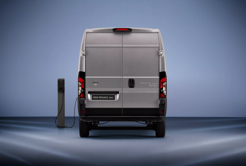 2023-proace-max-ext-06