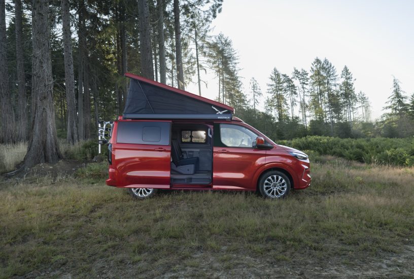 2023_FORD_Transit_Custom_Nugget_01