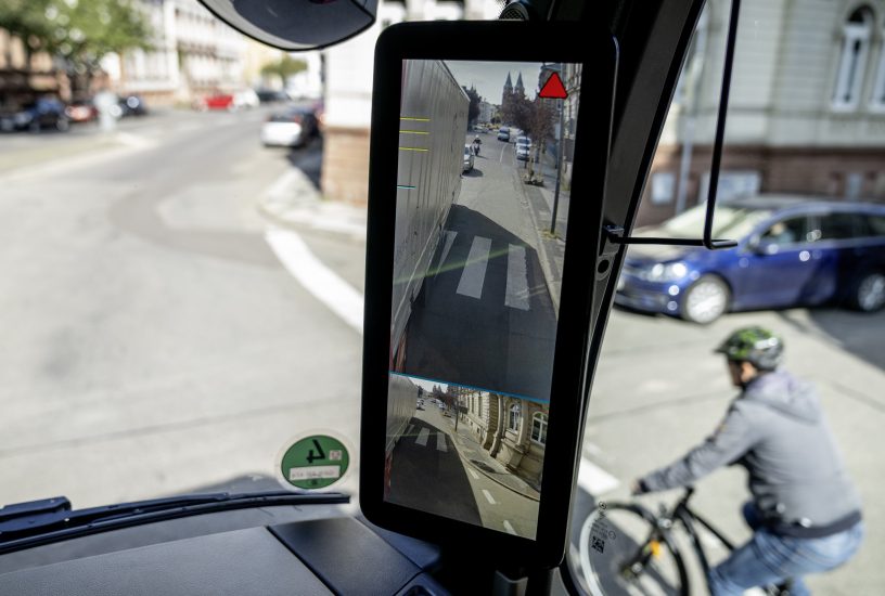 Vielfach preisgekrönt und erfolgreich im Einsatz – Der neue Actros ist der Truck der 2020er JahreA multi-award-winning and successful operator – the new Actros is the truck for the 2020s