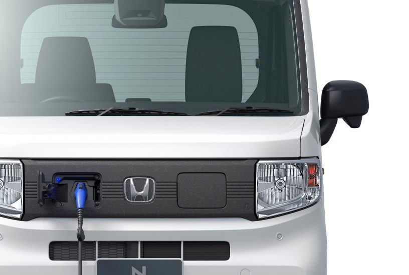 4240613-n-van-e_002H