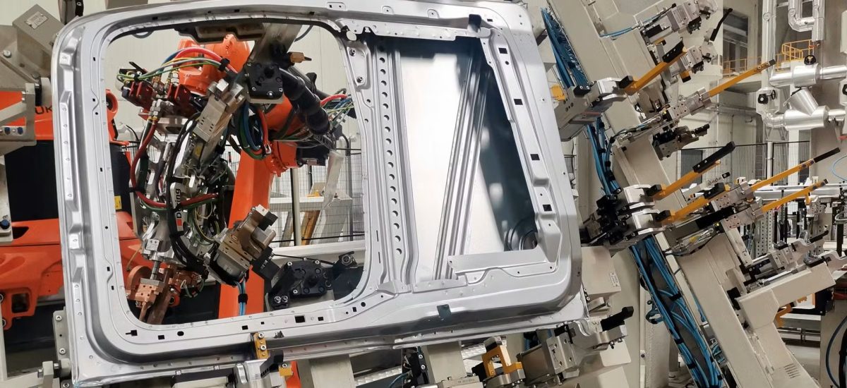 62419_Foton_Daimler_Comau_03.6435c7cf29494