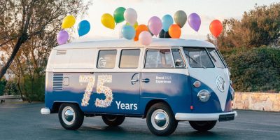 L’iconico Volkswagen Bulli compie 75 anni