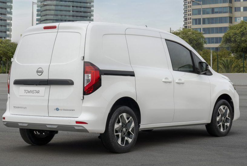 Al via gli ordini di Nissan Townstar 100% elettrico_ (14)