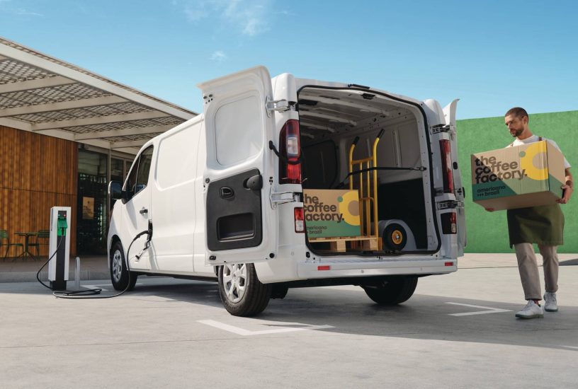 All-new_Trafic_Van_E-Tech_electric_completes_Renaults_all-electric_light_commercial_vehicle_line-up_3