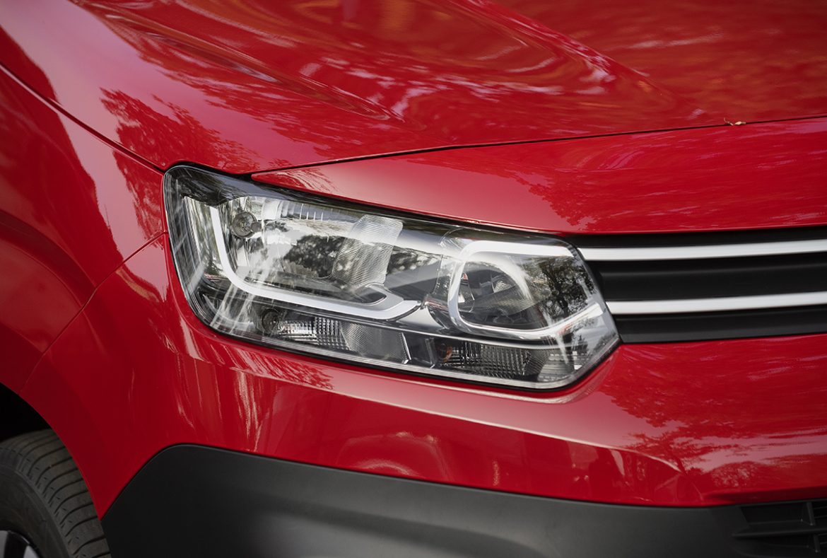 Citroën Berlingo Van, dettagli fanale anteriore