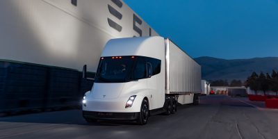 Camion Tesla in arrivo a dicembre 2022
