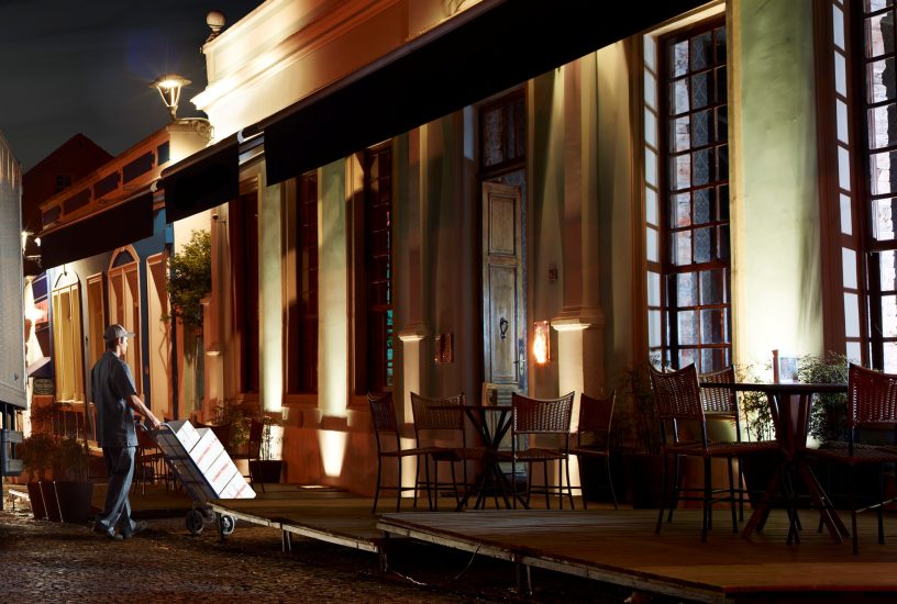 VM270_trailer_01_Distribution_External