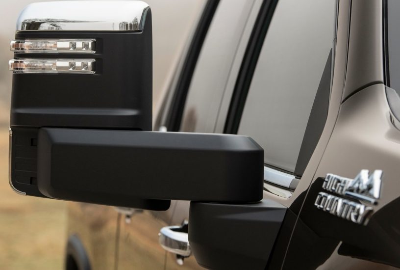 Chevrolet Silverado HD specchietto retrovisore