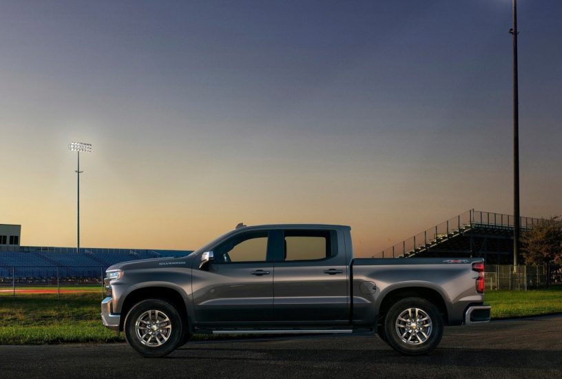 Chevrolet Silverado profilo