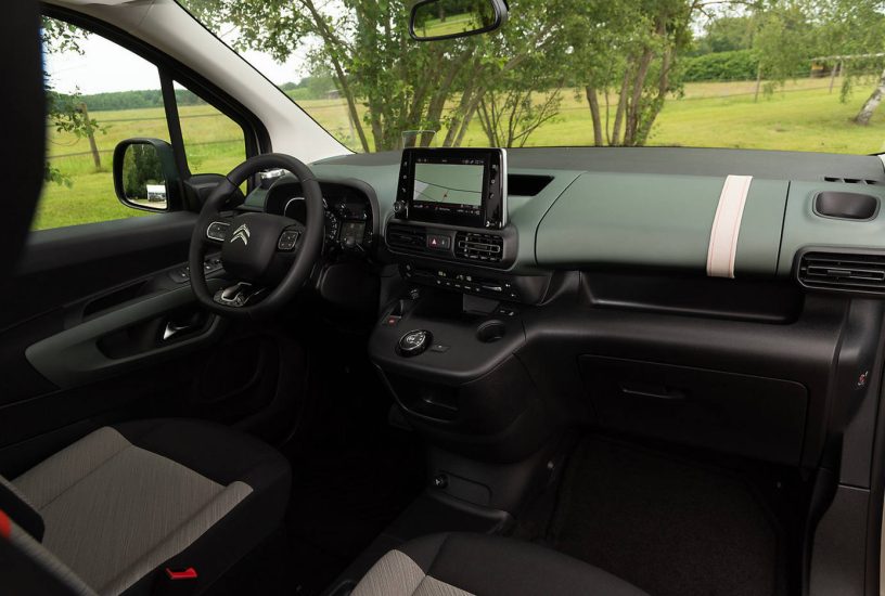 Citroen Berlingo abitacolo - 02