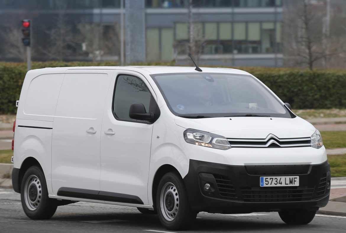 Citroen e_Jumpy furgone -05