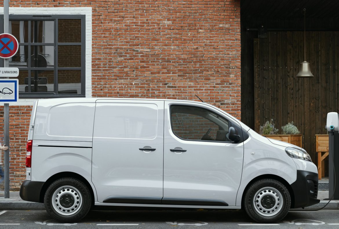 Citroen e_Jumpy furgone laterale -02