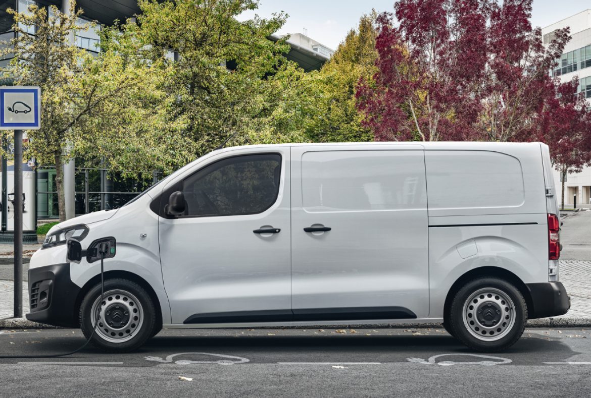 Citroen e_Jumpy furgonelaterale -12