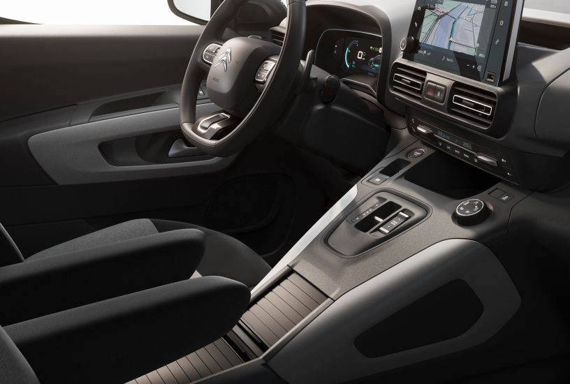 Citroen_e_Berlingo_interni_2