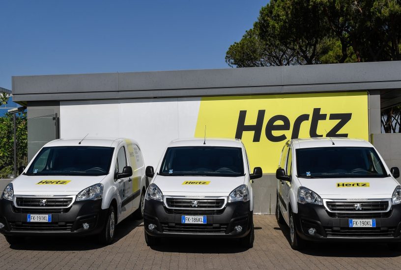 citroen-berlingo-peugeot-partner-full-electric-hertz-2
