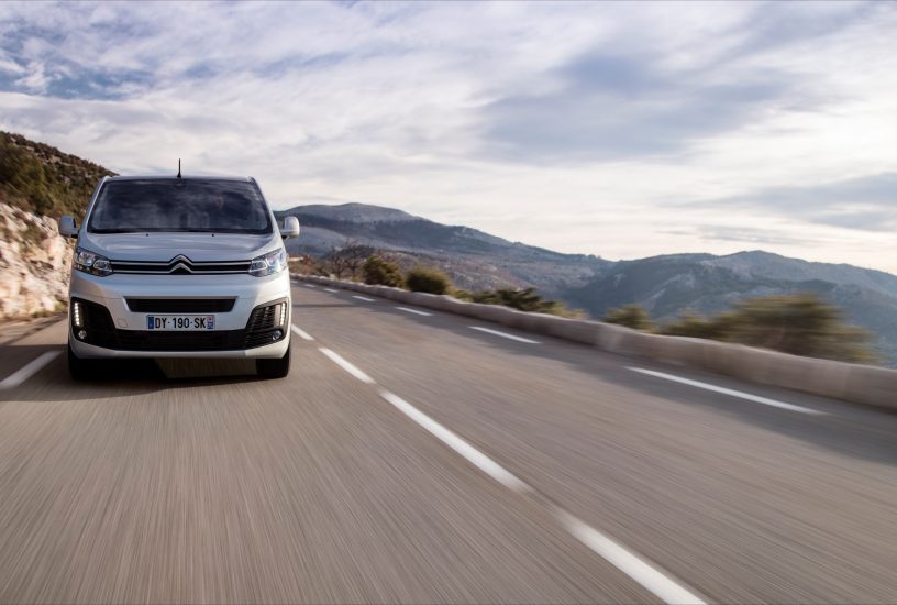 Citroën SpaceTourer BlueHDi 120 frontale