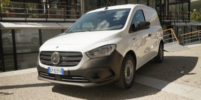 Corrieri “elettrici” sulle strade di Roma col Mercedes-Benz eCitan