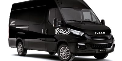 Iveco: ecco i mezzi che trasportano gli All Blacks