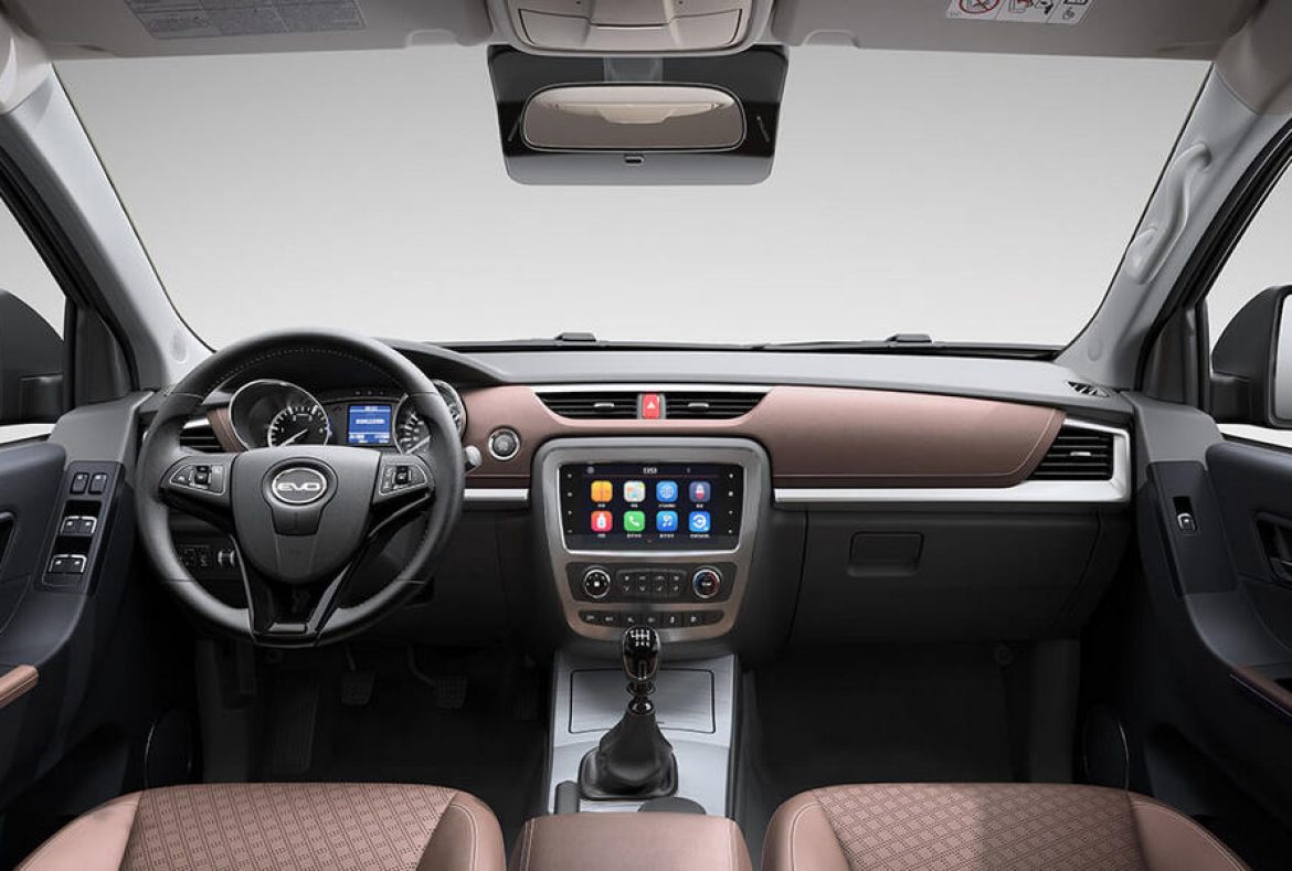 EVO Cross 4 pickup, plancia e cruscotto