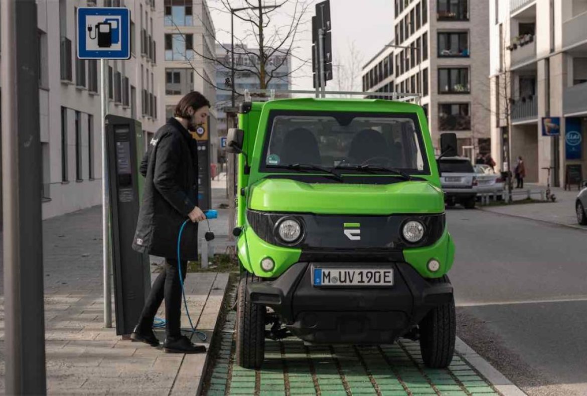 Evum Motors aCar -04