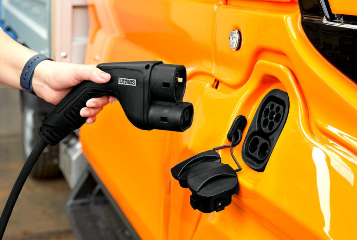 Evum Motors aCar -11