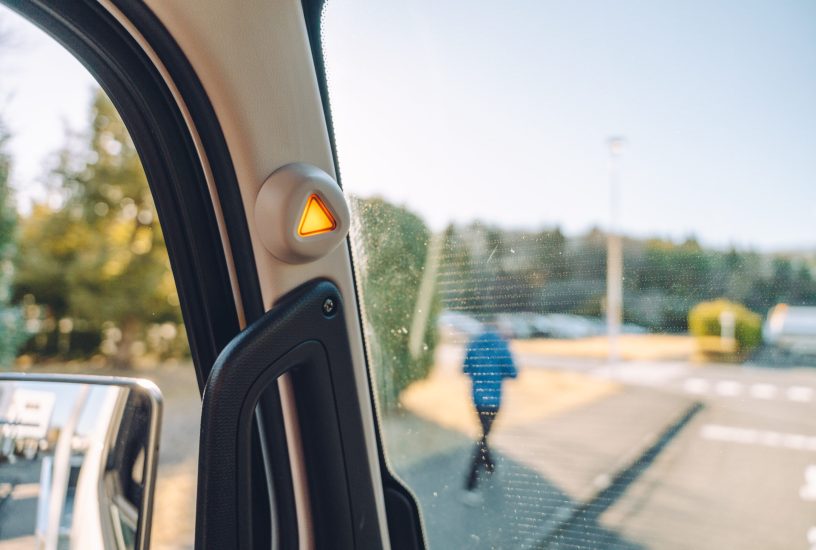 FUSO-Canter-interior-view-Warning-light-at-windscreen-pillars-scaled