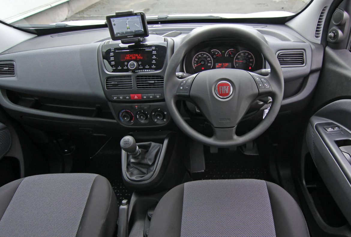 Fiat Doblo WorkUp - 11