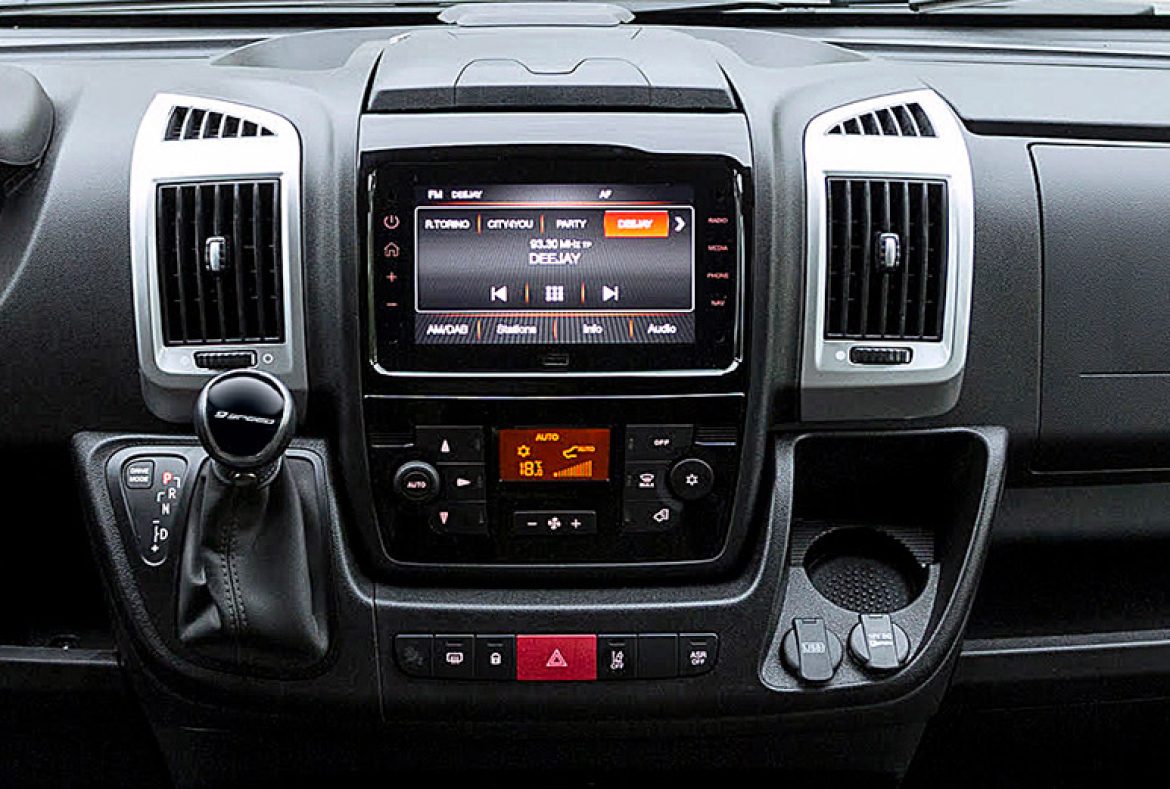 Fiat Ducato Panorama interno plancia di guida Fiat Ducato Panorama