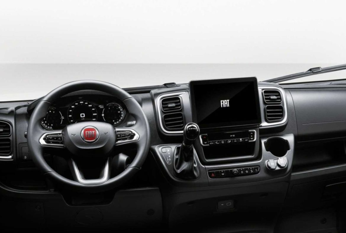 Fiat Ducato furgone 2021, cruscotto comandi - 06