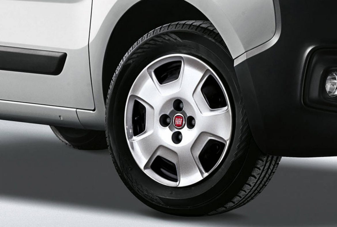 Fiat Fiorino Cargo, dettaglio ruote e cerchi - 20