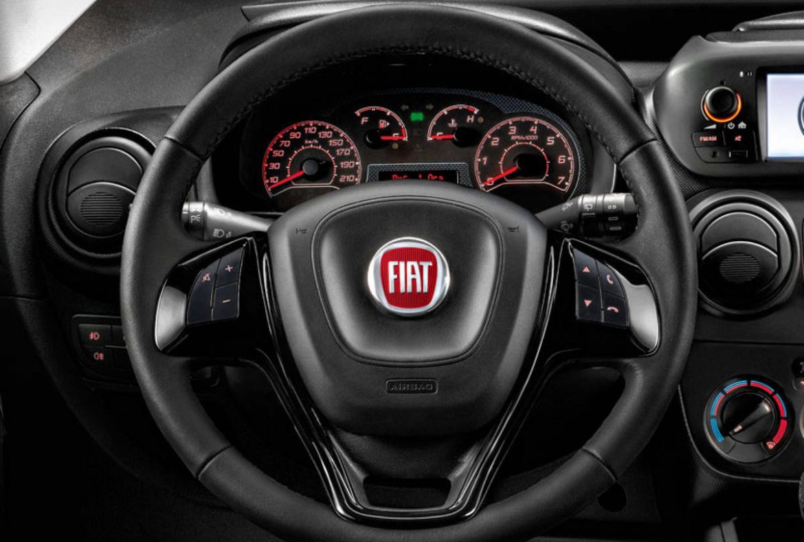 Fiat Fiorino Cargo, dettaglio volante e comandi - 24