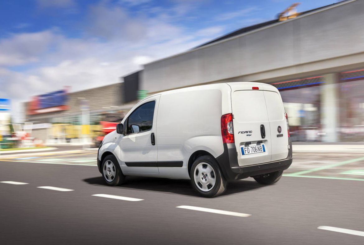 Fiat Fiorino Cargo, tre quarti posteriore - 12