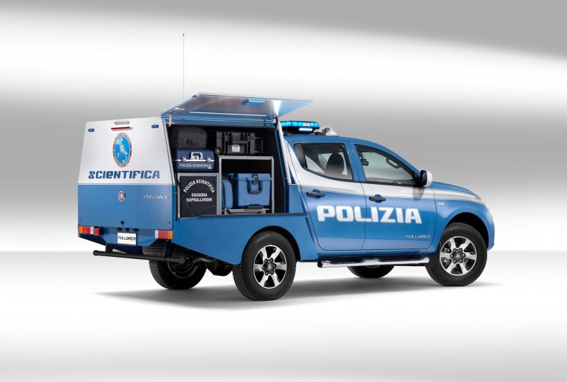 fiat-fullback-polizia-scientifica-tre-quarti-posteriore