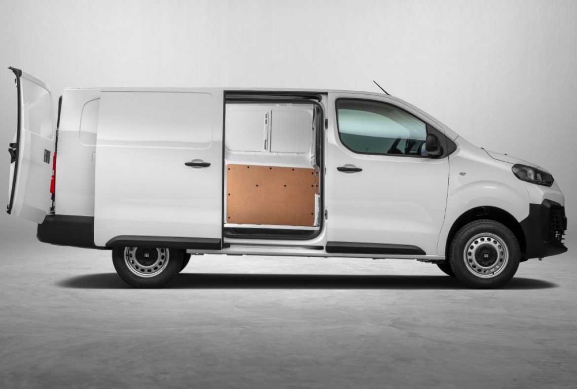 Fiat Scudo cargo laterale portellone aperto