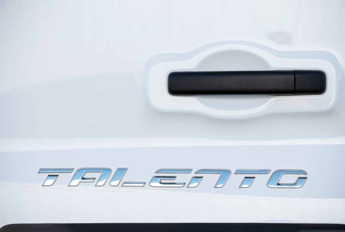 Fiat Talento Furgone, dettaglio logo - 07