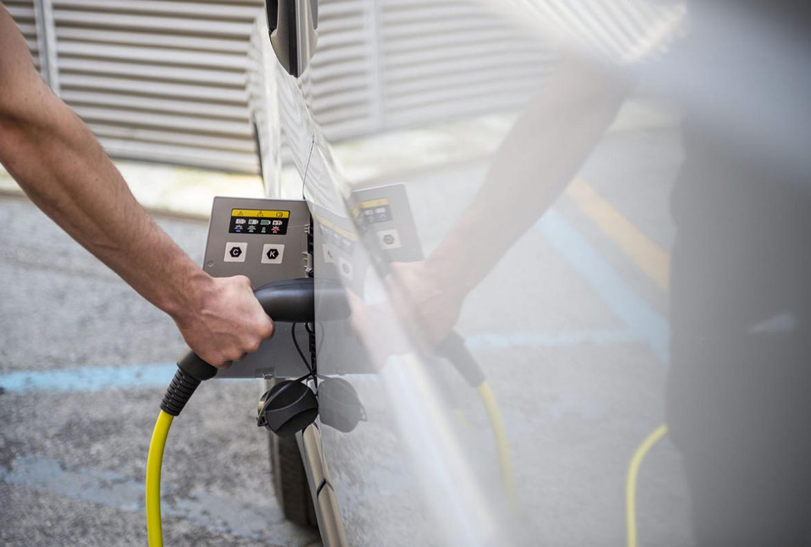 Fiat eDucato furgone elettrico 2021 in ricarica - 16