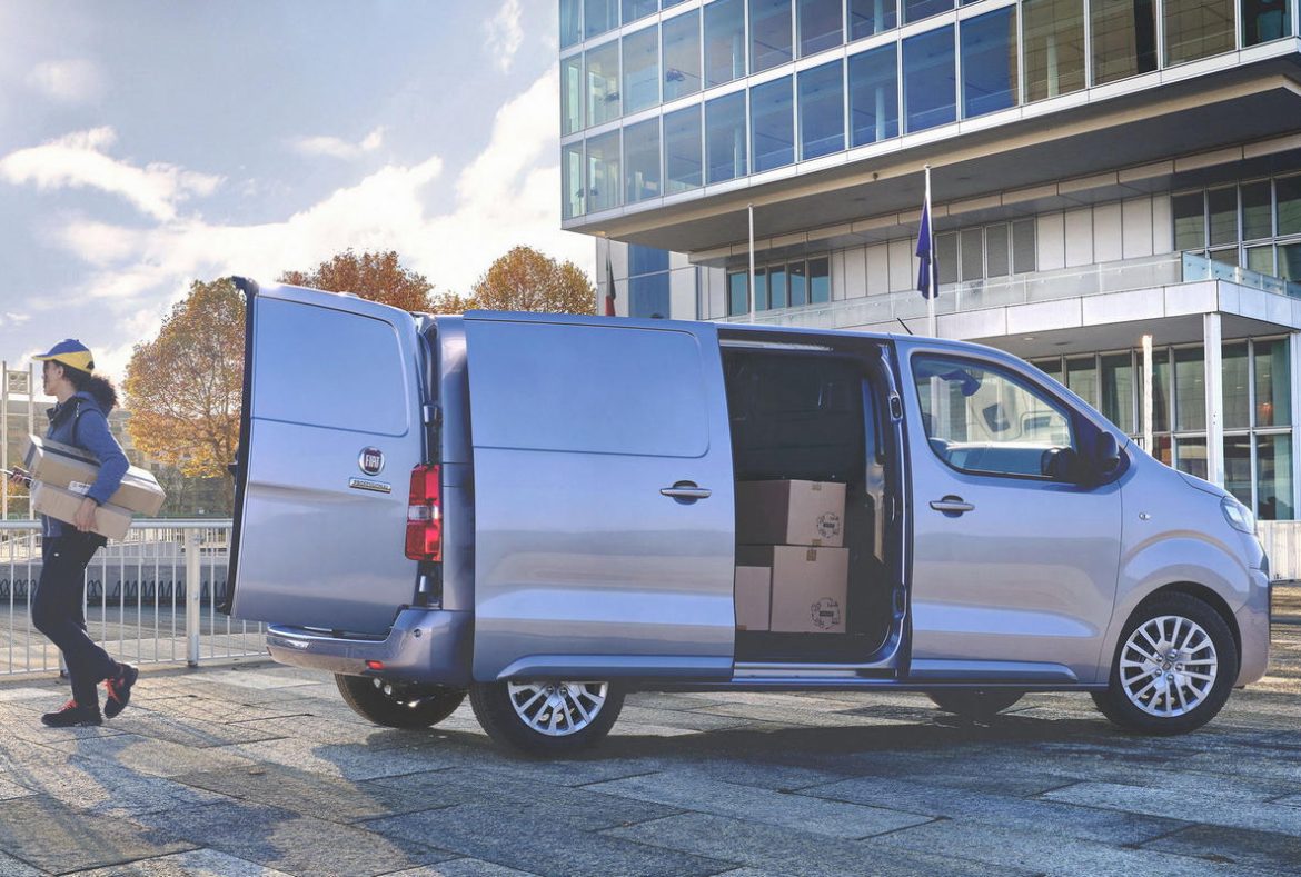 Fiat eScudo Elettrico laterale con portellone aperto - 21