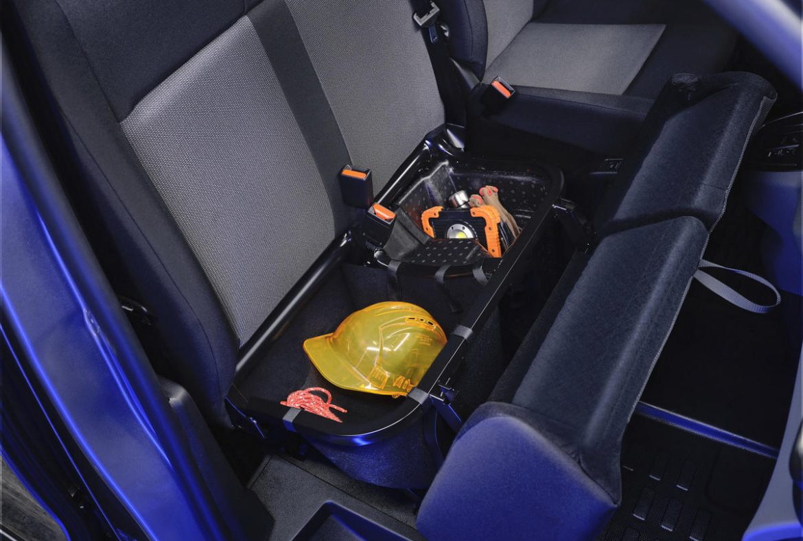 Fiat eScudo Elettrico, vani nel sedile passeggero- 13