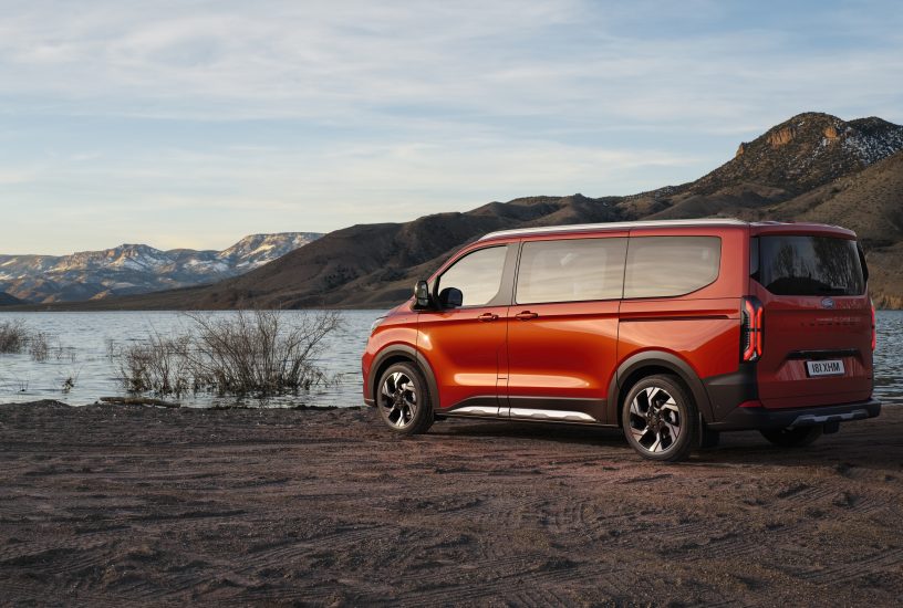 Ford E-Tourneo Custom