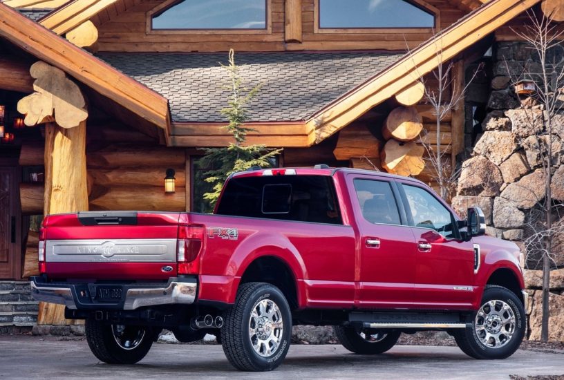 Ford F-Series Super Duty restyling tre quarti posteriore