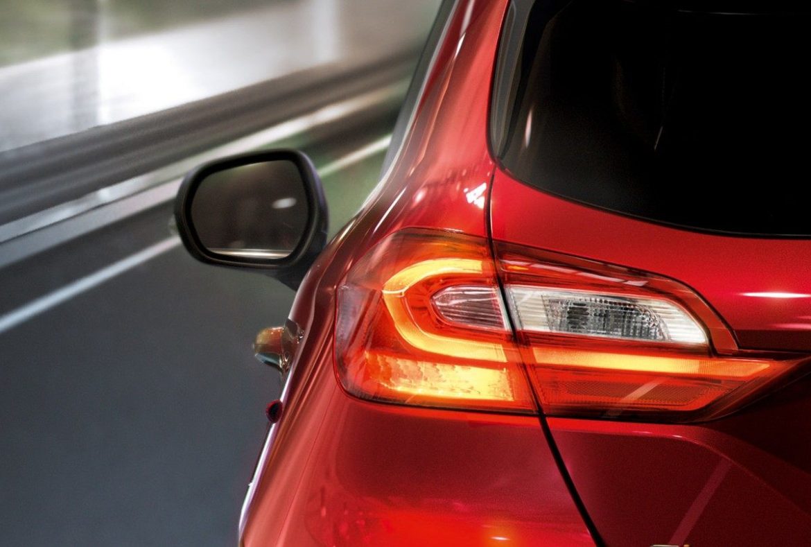 Ford Fiesta Van - 03