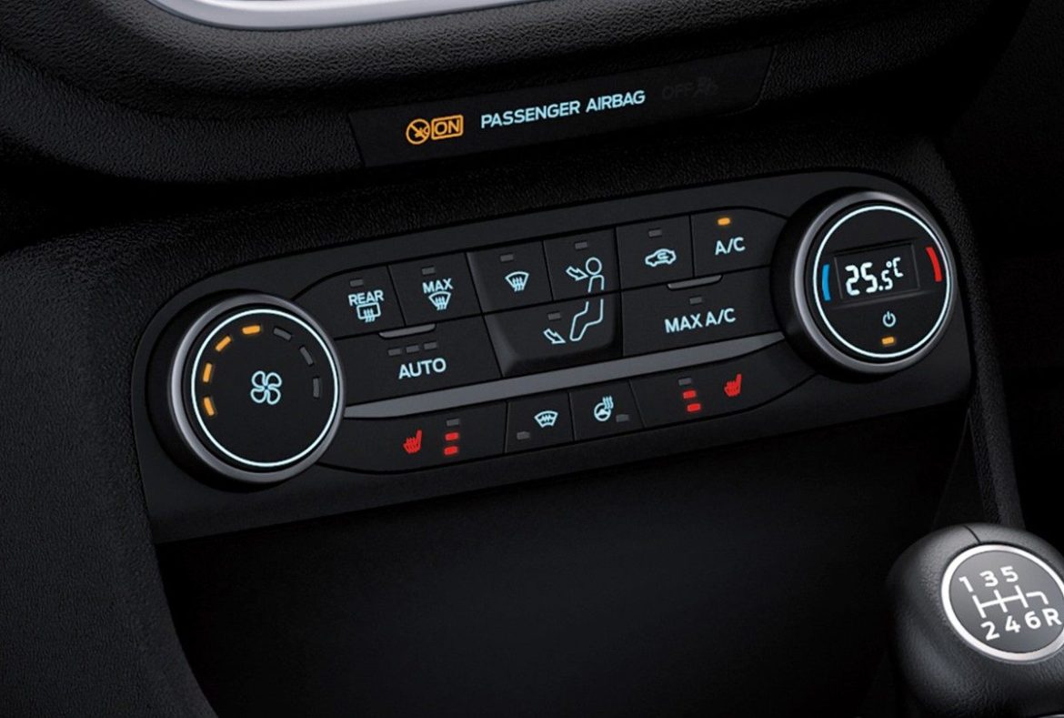 Ford Fiesta Van - 05