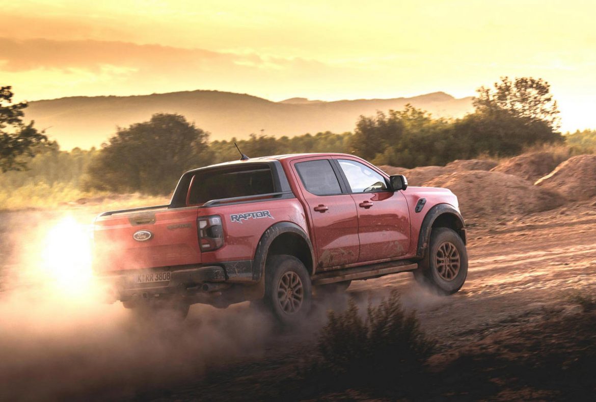 Ford Ranger Raptor 2022 - foto di interni ed esterni - Mezzi Commerciali