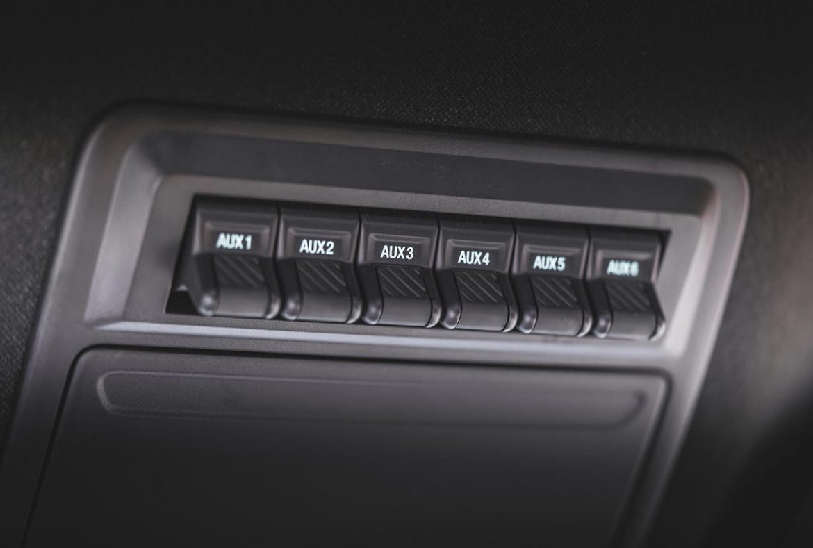 Ford Ranger Raptor, 6 selettori ingresso AUX - 27